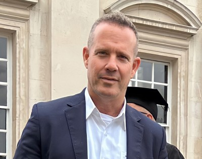 Nir Hollander
