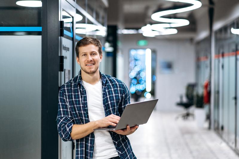 MWC 2025: Amdocs Announces the Availability of its amAIz Suite and AI Agents on Google Cloud