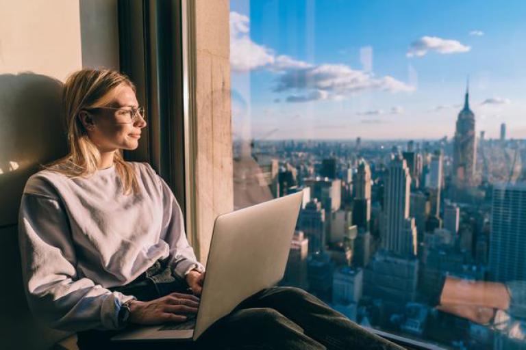 Seamless Adoption of Cloud Managed Services